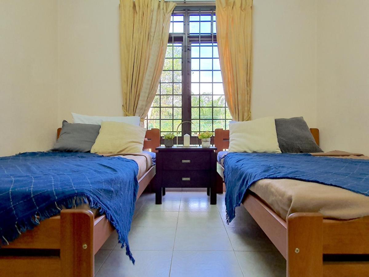 Melaka Afamosa Villa With Private Pool For 10 Pax Alor Gajah Buitenkant foto