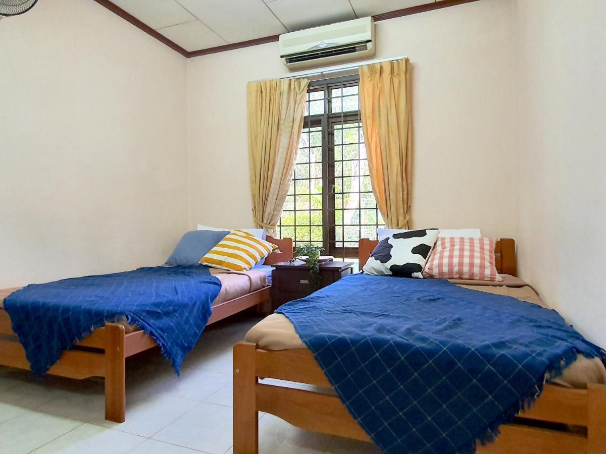 Melaka Afamosa Villa With Private Pool For 10 Pax Alor Gajah Buitenkant foto